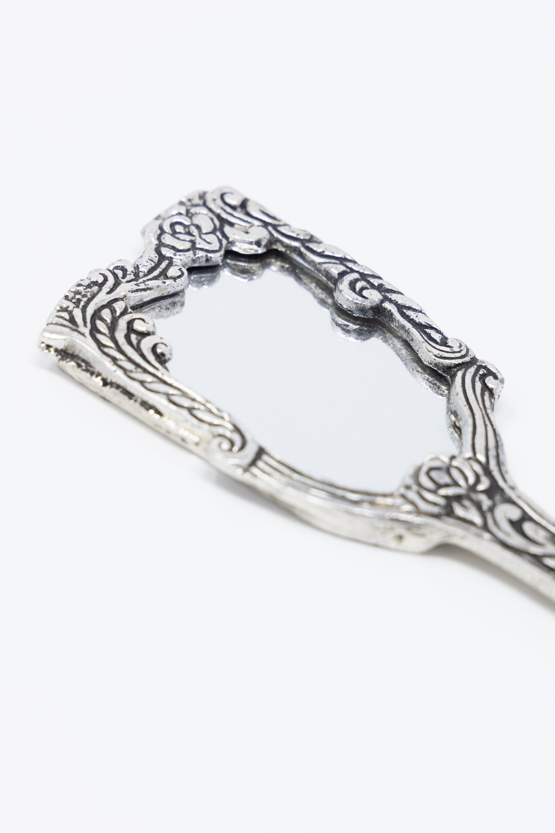 AMULYA’s Victorian Charm Metal Hand Mirror